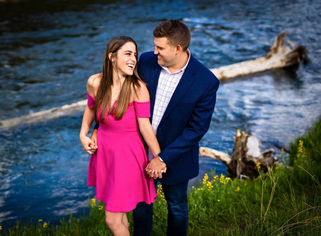 Eleven-Mile-Canyon-Lake-George-Colorado-Engagement-Photos-South-Platte-River