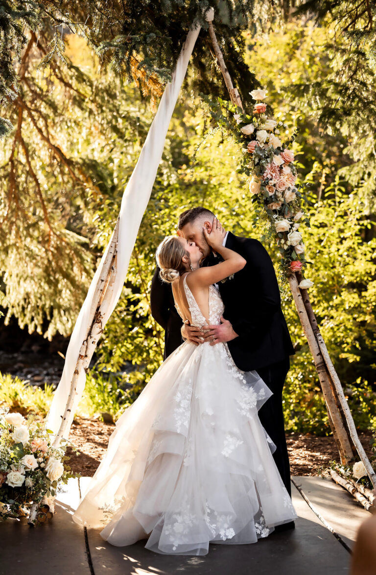 24-09-14_Molly-Ricky_Wedding_Sunnybrook-Photo_0369