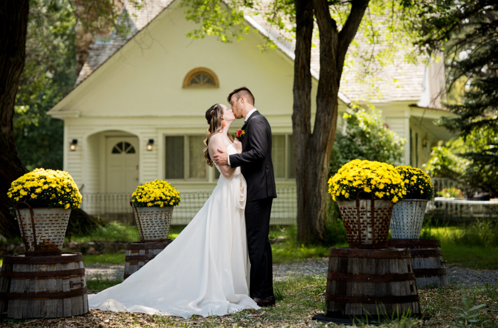 Rist Canyon Inn Wedding
